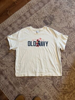Old Navy Cream Minnie Mouse Logo Tee